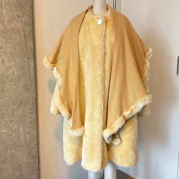 Vintage French Faux Fur Coat Size Large - Picture 3 of 12
